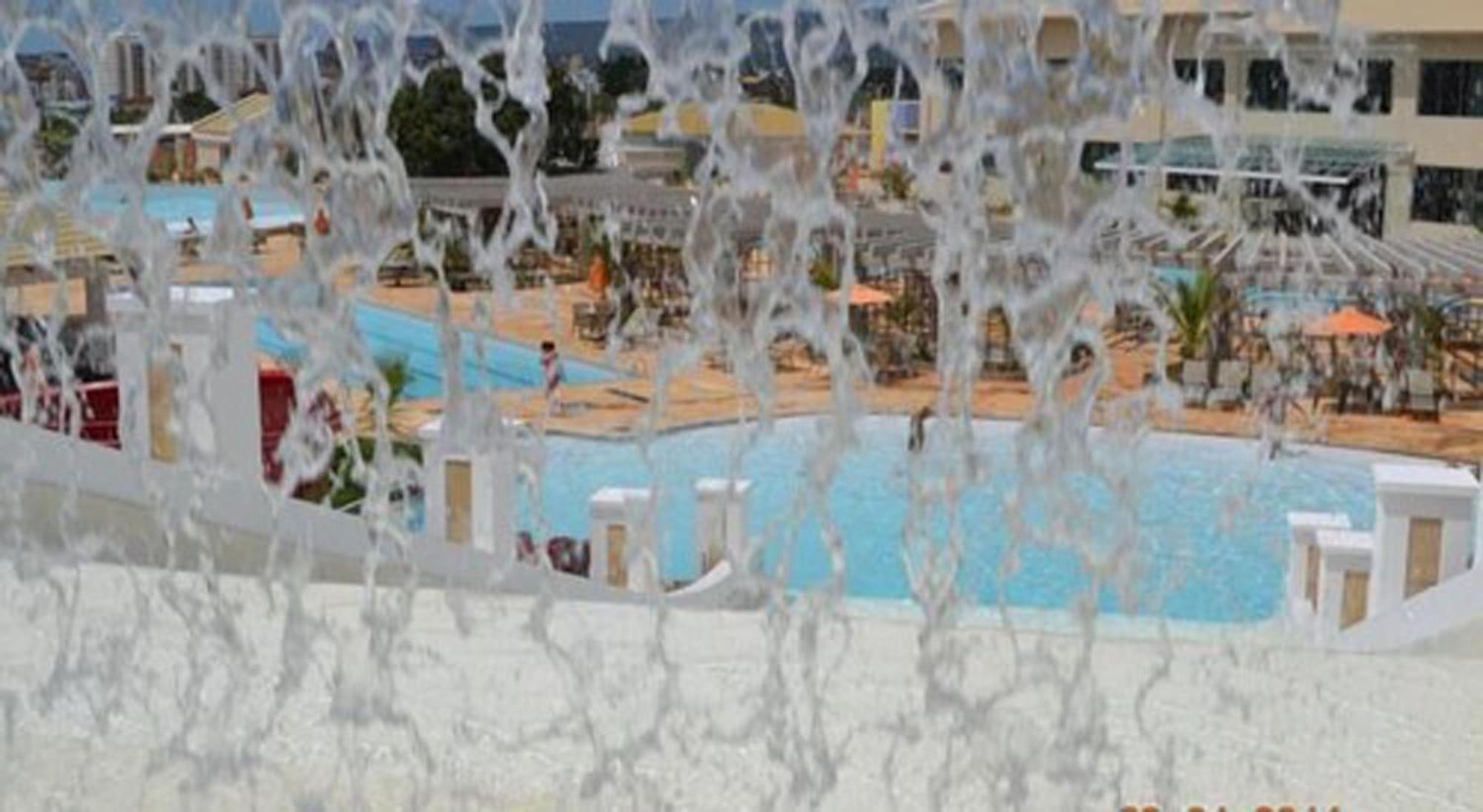 L'Acqua Diroma - Oficial - Piscinas 24 Horas カルダス・ノバス エクステリア 写真